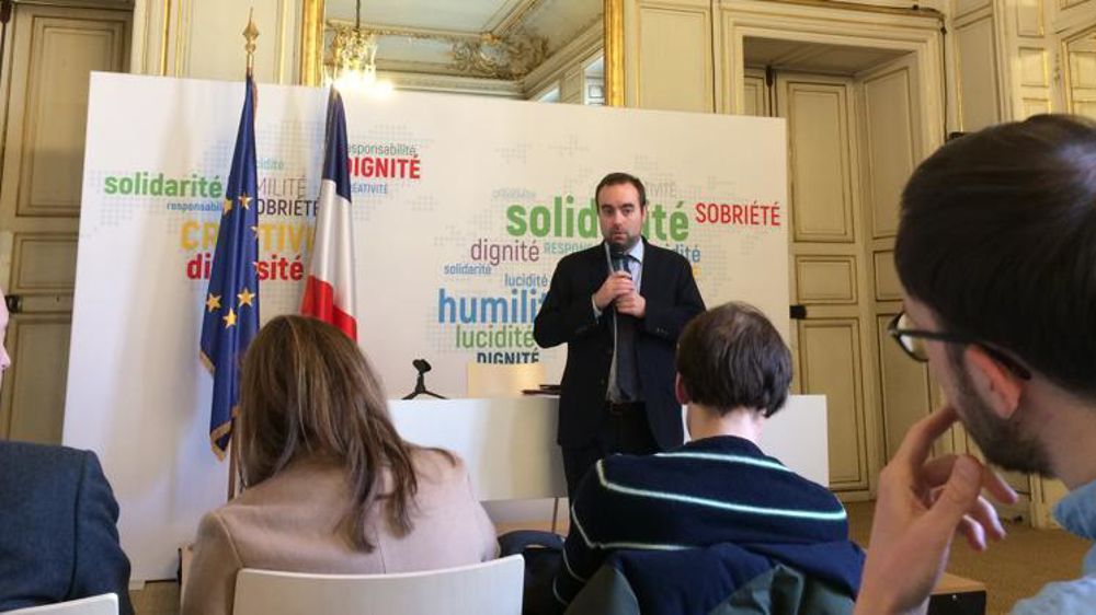 Sébastien Lecornu lors de la remise des conclusions du groupe de travail en charge de la méthanisation ce lundi 26 mars 2018 au ministère de la Transition écologique et solidaire. © Vincent Gobert/GFA